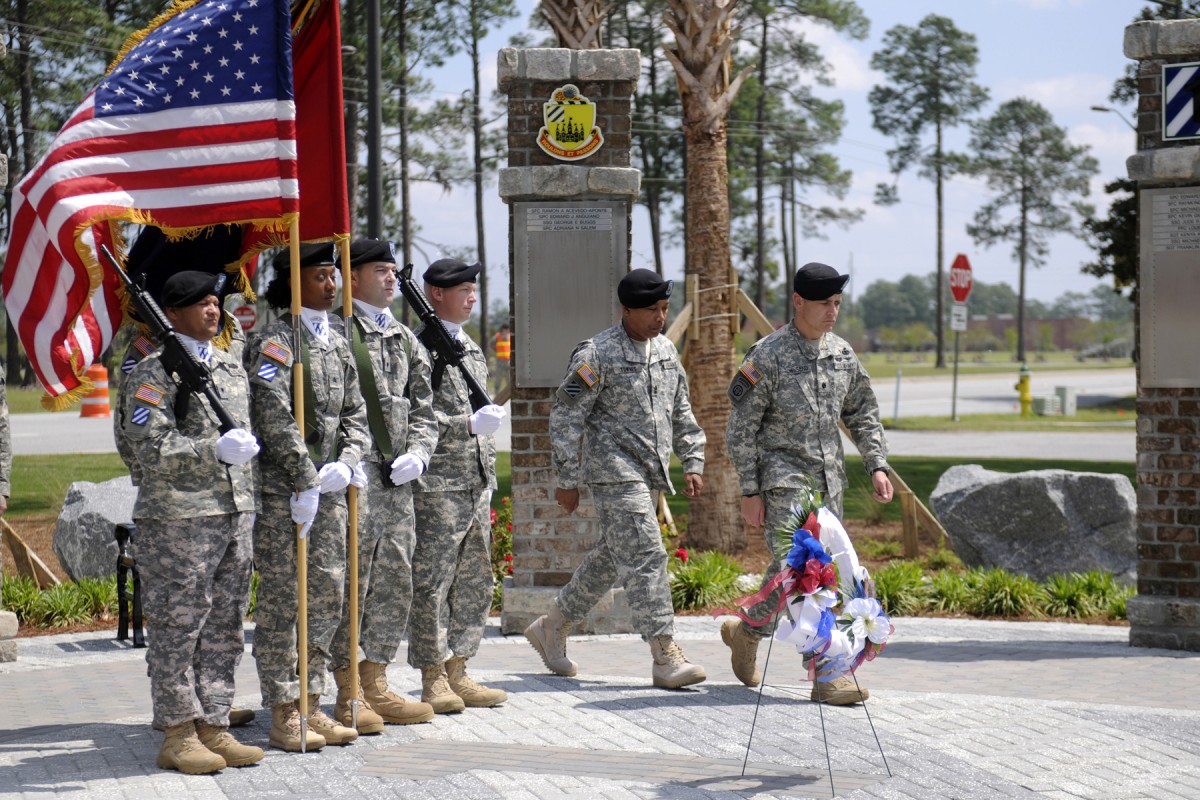 1HBCT Soldiers dedicate Raider Memorial | Article | The United States Army