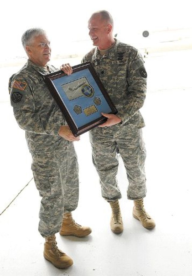 Casey shows appreciation to Army air transport group