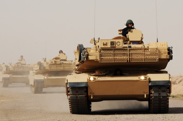 Iraqi Army Soldiers learn how to operate, maintain M1A1 tanks 