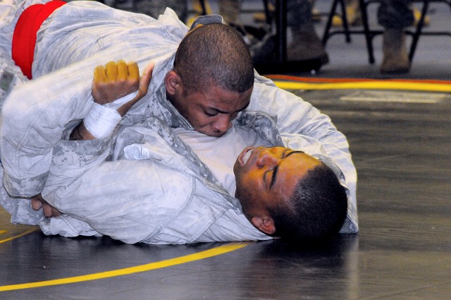 Combatives tournament at Fort Drum tests Soldiers&#039; strength, stamina 