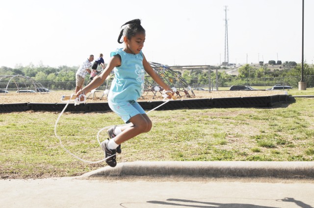 Let&#039;s Move initiative gets Fort Hood families active