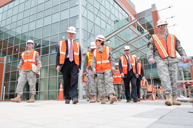 Secreatary of the Army visits new Belvoir hospital