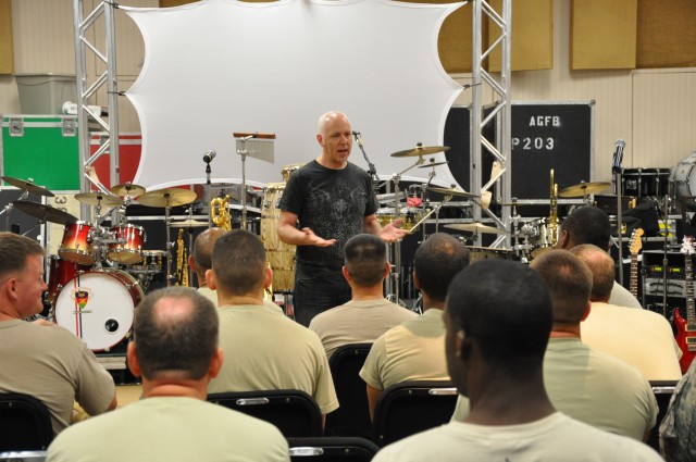 FORSCOM band pursues professional development with major music industry trainer