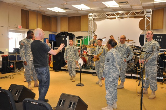 FORSCOM band pursues professional development with major music industry trainer