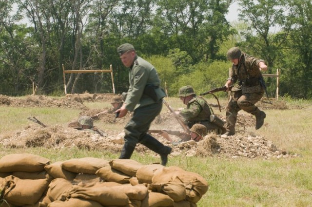 Volunteers reenact World War II during American Heroes 2011