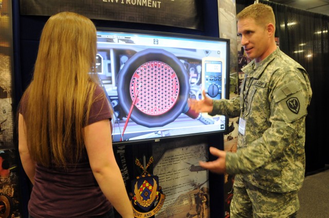 New Army learning technology demonstrated at aviation convention