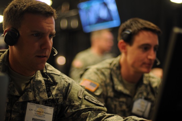 New Army learning technology demonstrated at aviation convention