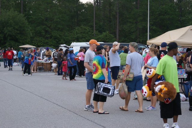 yard sale pic