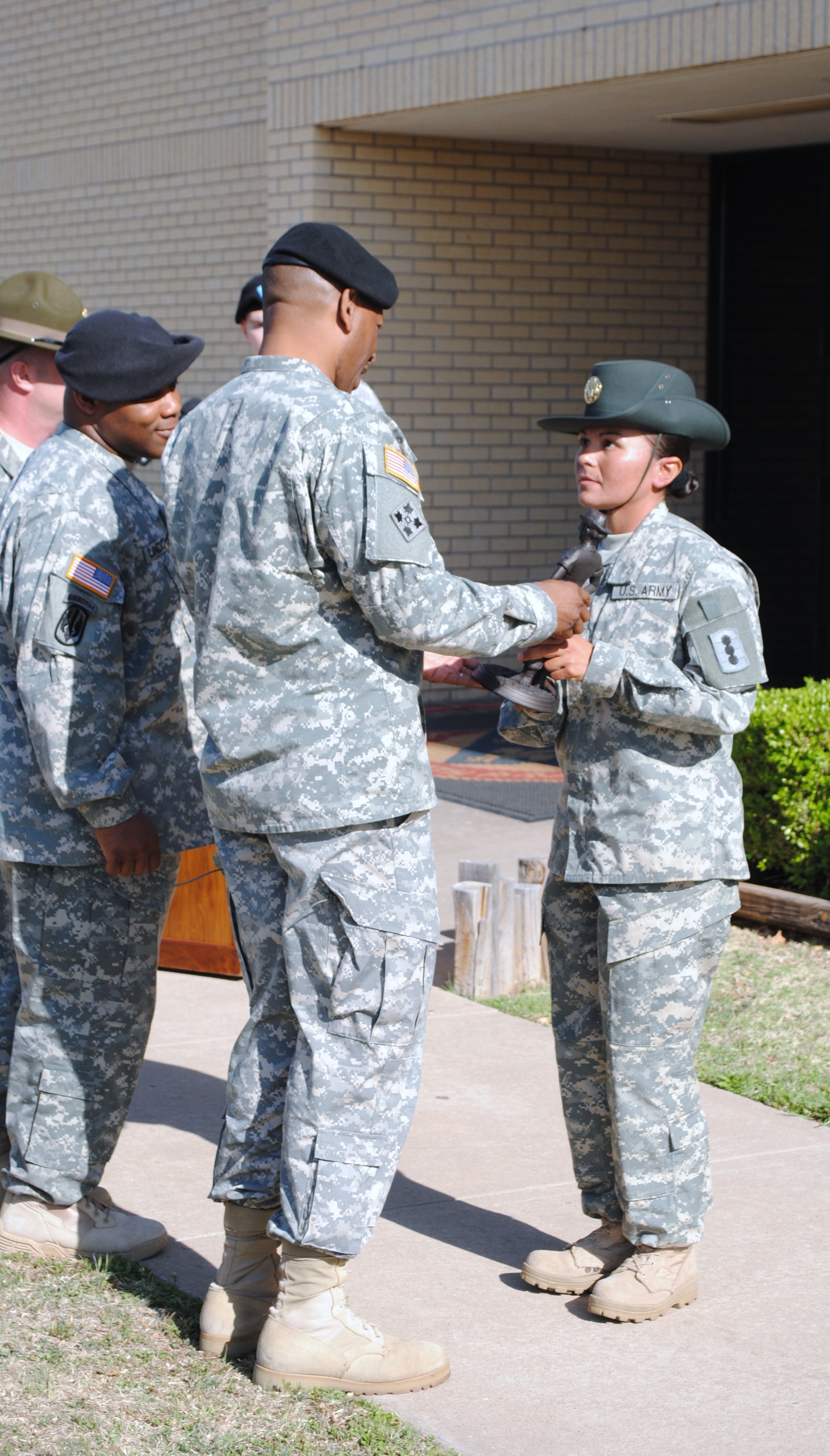 army drill sergeant shot