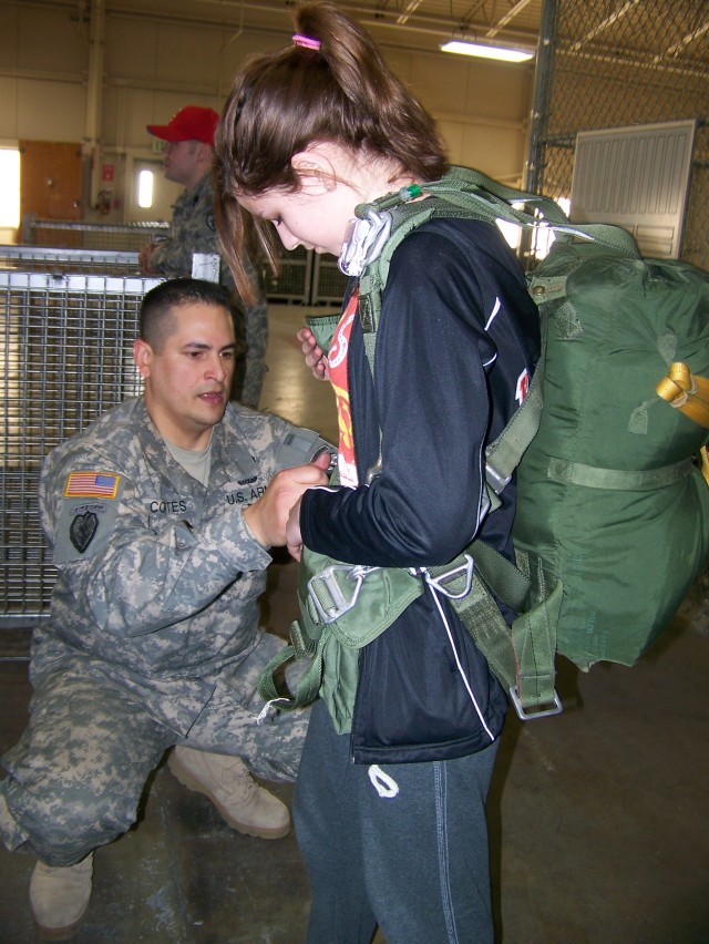Remote Alaska students visit paratroopers
