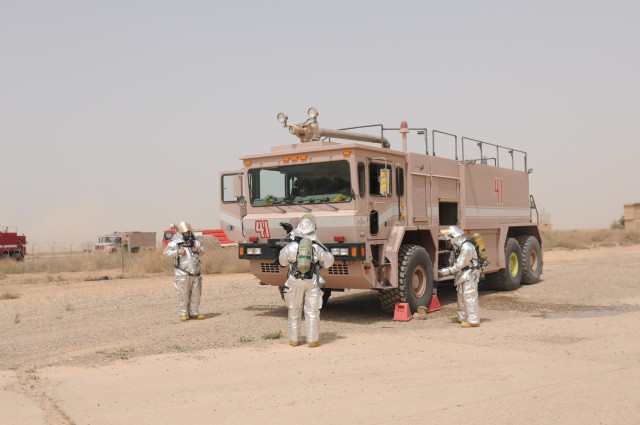 U.S., Iraqi firefighters gather for joint egress exercise