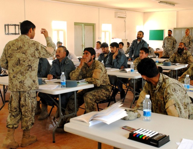Afghan National Police learn medic skills