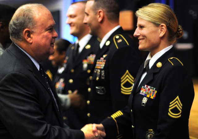 Army names top recruiters, career counselors for 2011