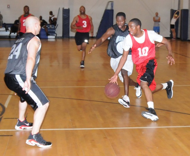 &#039;Don&#039;t call it a comeback&#039; -- Stamina prevails over experience in basketball finale