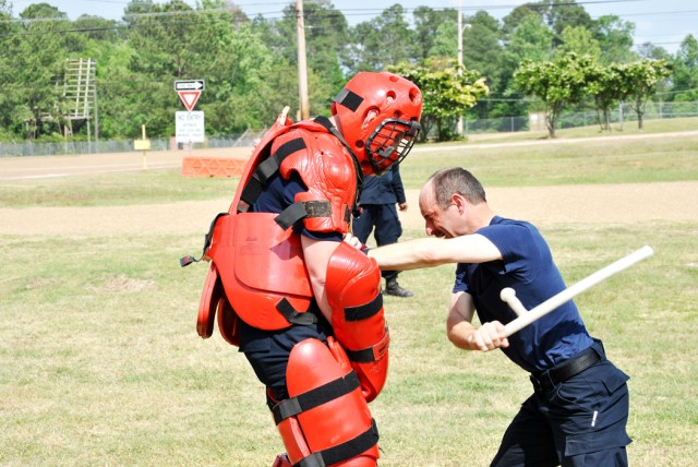 DA security guards undergo certification training