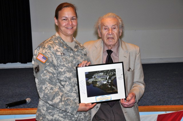 Holocaust survivor visits Natick
