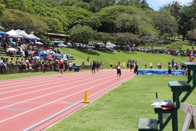 Green grabs gold at Punahou relay race