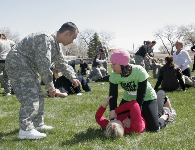 Families play Army for a day