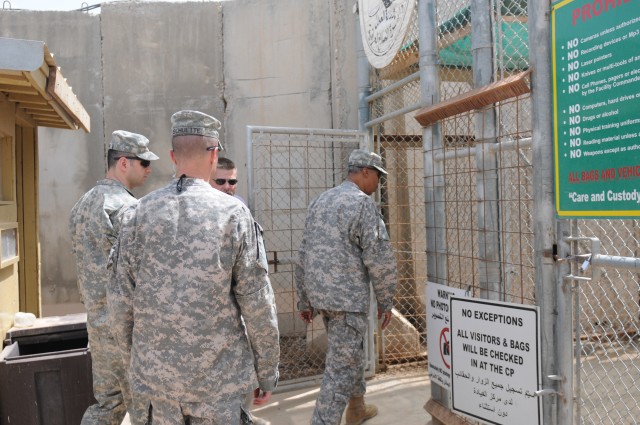 Detainee ops chief gives Karkh prison good reviews