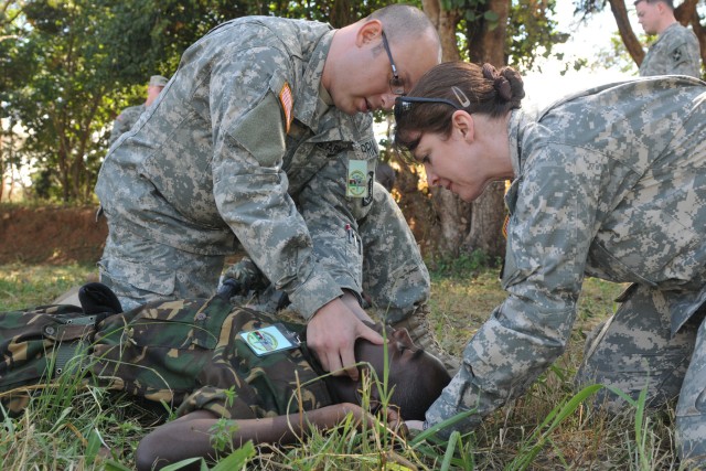 US Soldiers provide Combat Life Saver Training to Malawi Defence Forces
