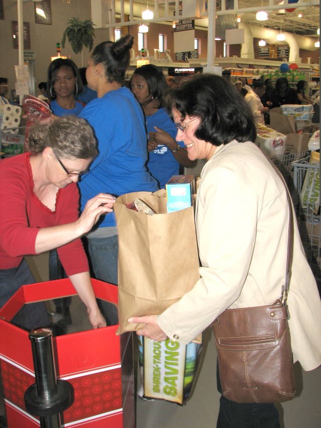 Commissaries hold customer appreciation day