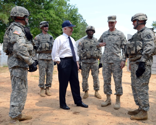 SecDef Gates Fort Jackson 20110512 302