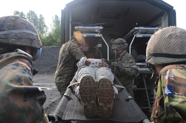 American, British and German medical Soldiers build skills, interoperability