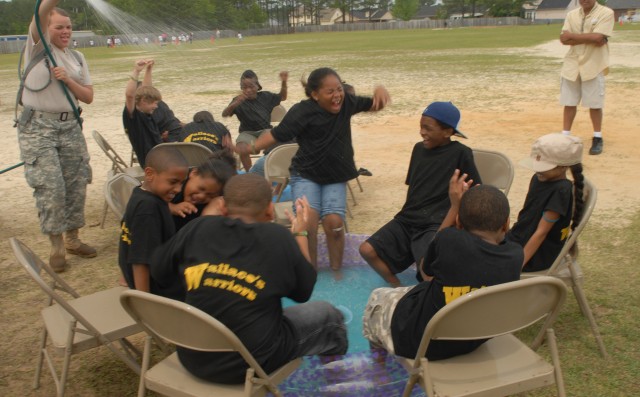 Fort Bragg Soldiers, students enjoy field day