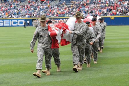 Braves visit Warrior Transition Battalion Soldiers, families