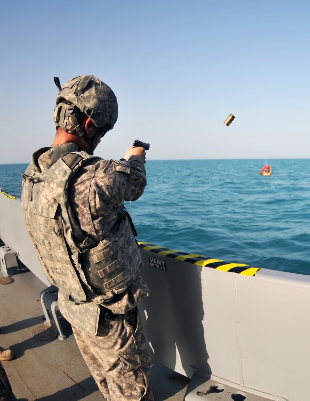 Desert Soldiers Train at Sea