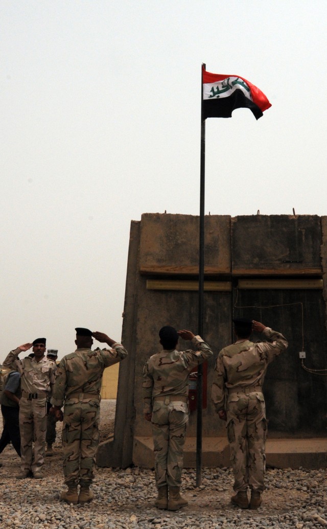 U.S. transfers Karbala base to Iraqi Army