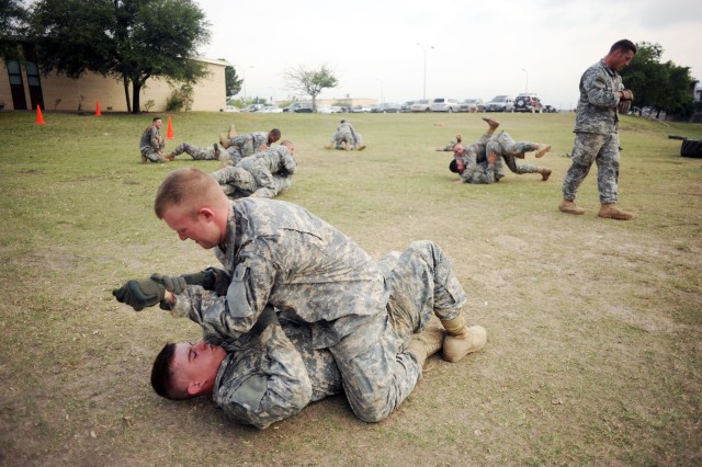 Gauntlet PT strengthens Soldier fitness, endurance at Fort Hood