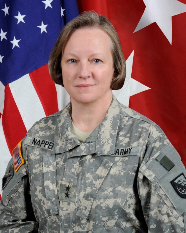 MG Jennifer L. Napper, Commanding General, NETCOM/9th SC(A)