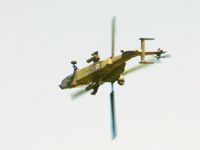U.S. and German aviators test new attack helicopter in Grafenwoehr