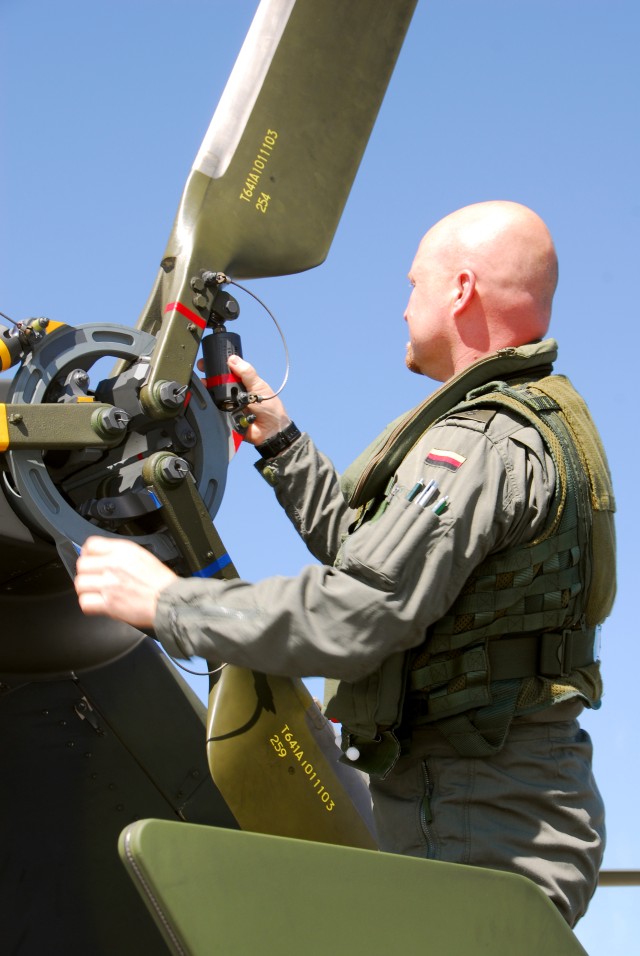 U.S. and German aviators test new attack helicopter in Grafenwoehr