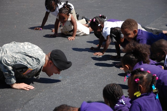 Soldiers give children a glimpse of Army life
