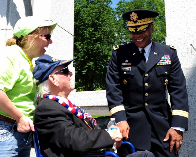 Jennings greets WWII veterans