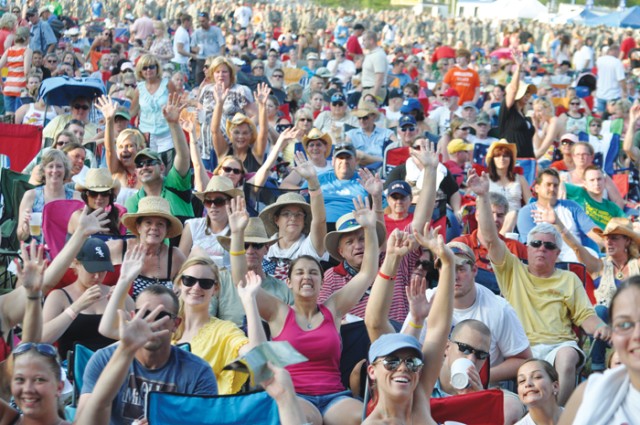Crowds fill Wetherby Field