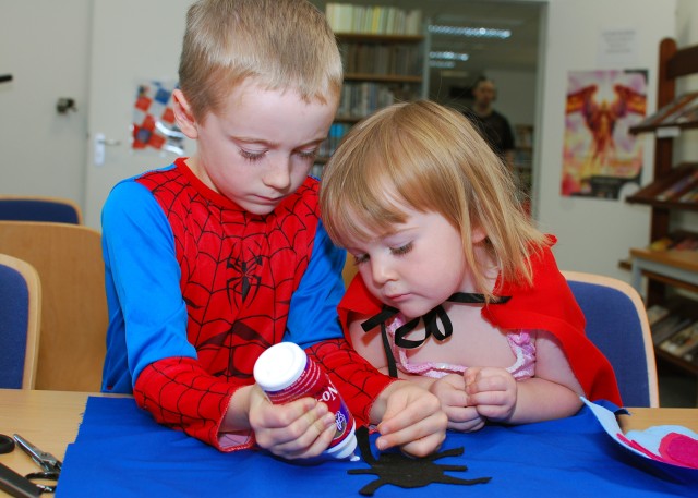 Stormtroopers, little heroes invade Patch Library