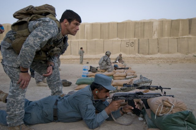 1-38 Cav. trains Kandahar Customs Police 