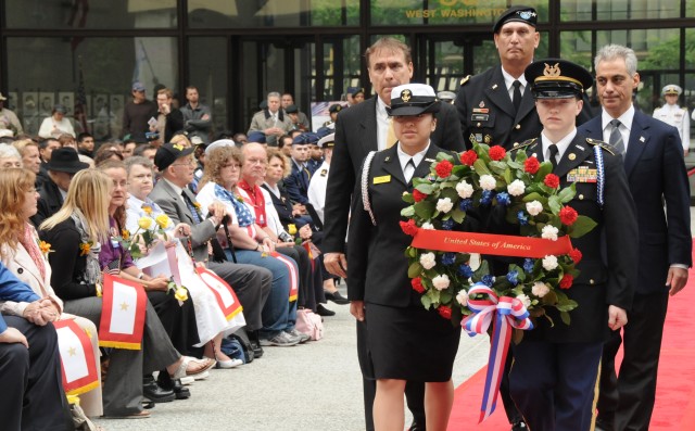 Alderman Balcer, Gen. Odierno, and Mayor Emanuel walk to lay a wreath at the Chicago Memorial Day Commeration Ceremony