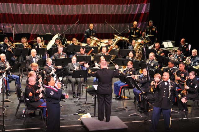 Chamber of Commerce hosts concert to honor service members