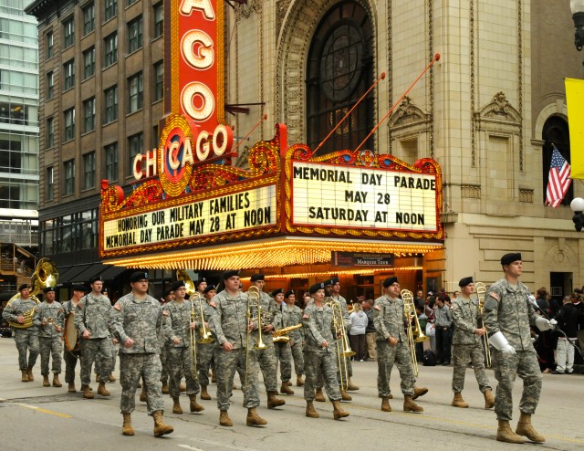 144th Illinois National Guard Band marches in Chicago Memorial Day Parade