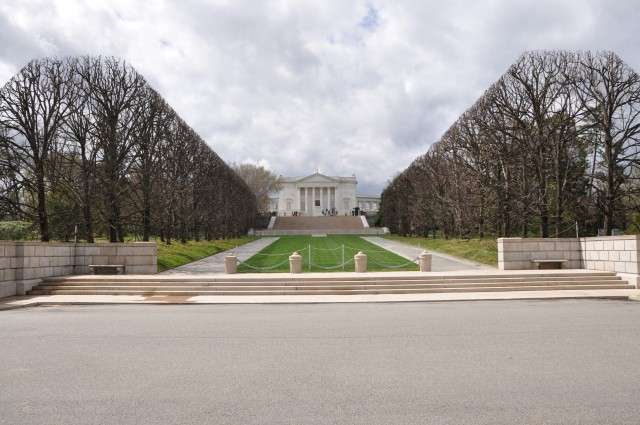 Arlington National Cemetery contracts benefit small business