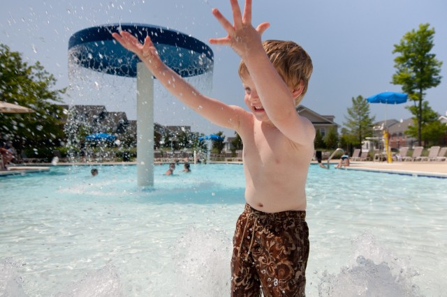 Fort Meade Pools Make A Splash With Youth Seeking Fun In The Sun Article The United States Army