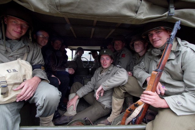 Paratroopers revisit roots in D-Day Commemoration