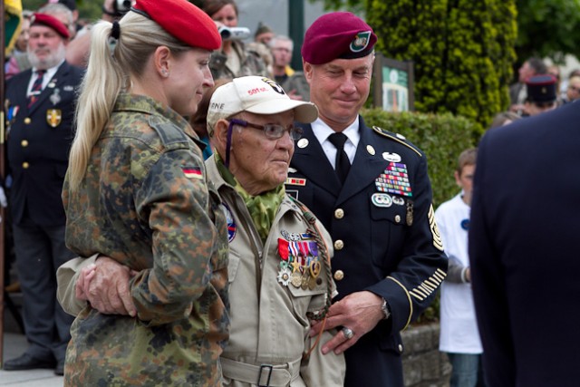 Paratroopers revisit roots in D-Day Commemoration