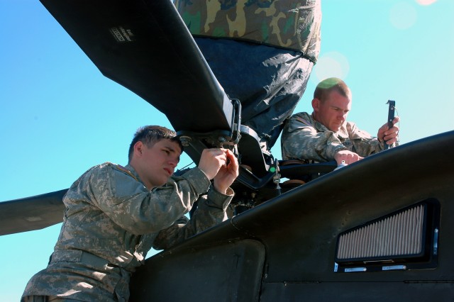 4-6 ACS crew chiefs work behind the scenes