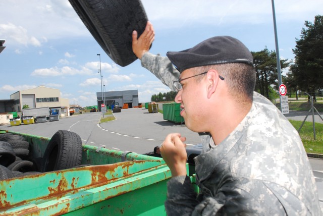 Recycling center depends on Soldiers, families to keep Grafenwoehr green