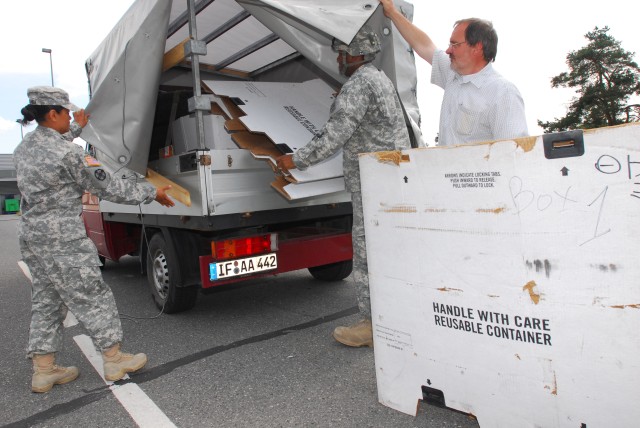 Recycling center depends on Soldiers, families to keep Grafenwoehr green